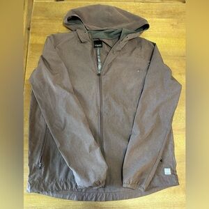 Vuori outdoor trainer jacket